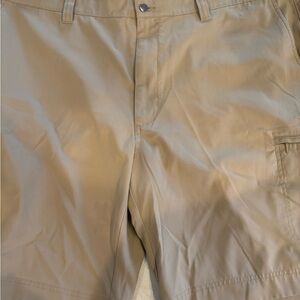 Callaway Men's Light Brown Cargo Shorts